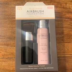 Magic Minerals Airbrush Foundation